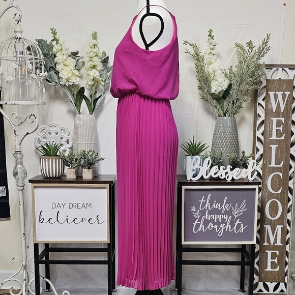 SAM EDELMAN | CHIFFON PLEATED SLEEVELESS MIDI DRESS- FUCHSIA PINK - Picture 13 of 16